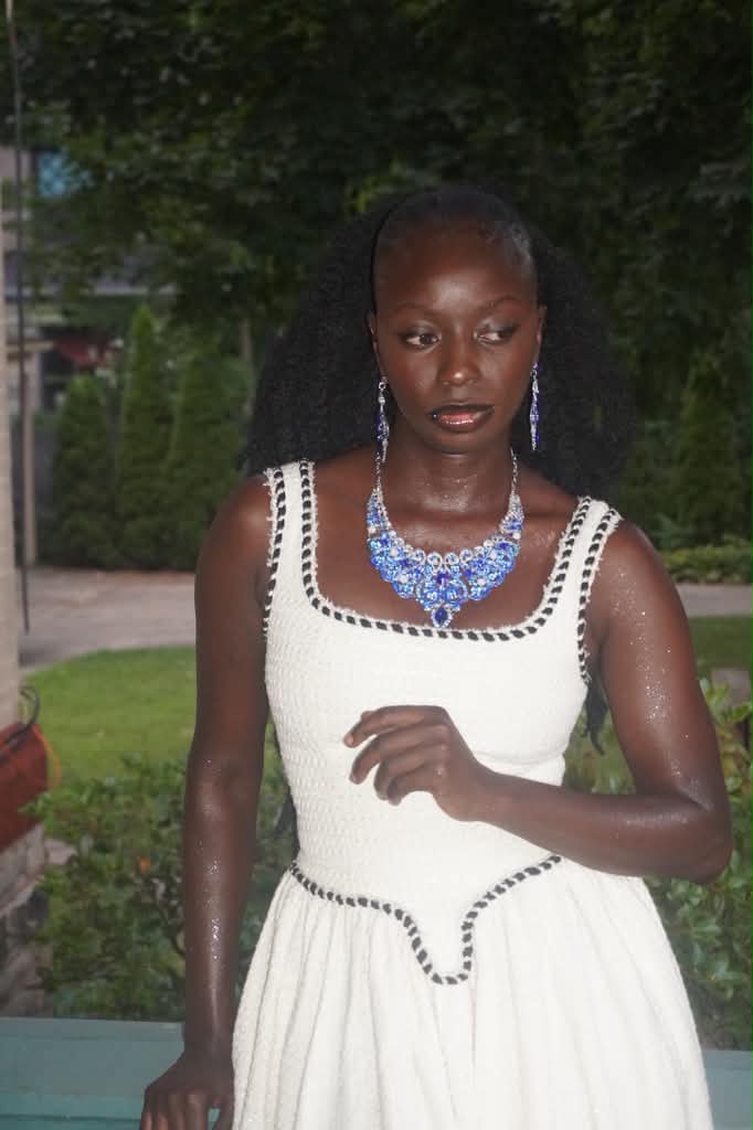 Hawa Who editorial portrait 04